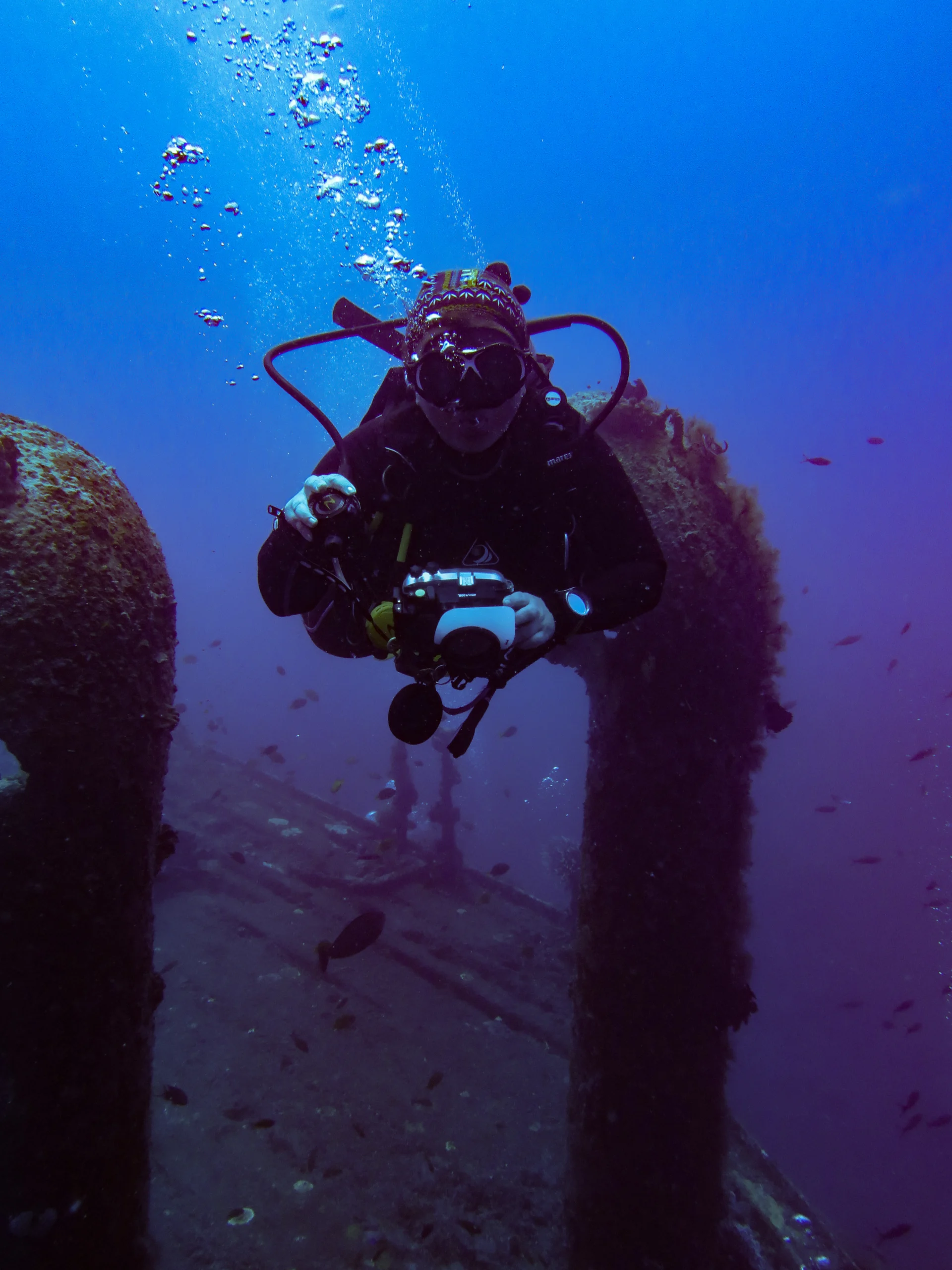 Diver in an open passage in Kubu, Bali